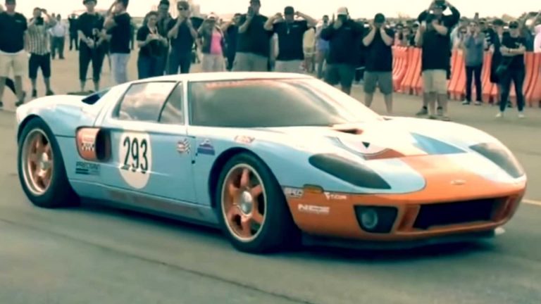 2.500 hk: Ford GT rammer 483.4 km/t