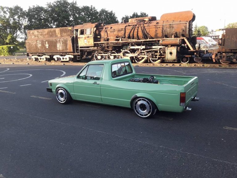 Denne VW Caddy har en Audi-V8 liggende i ladet