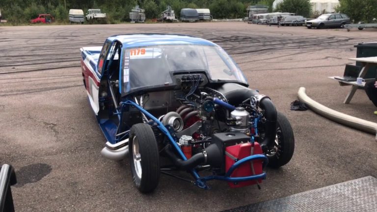 Rickards firecylindrede Volvo-motor yder 2.000 hk