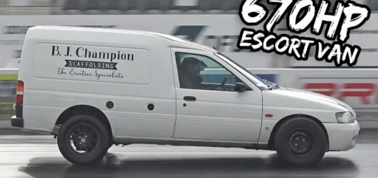 Terrys Ford Escort varevogn har… 670 hestekræfter!