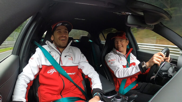 Se Kimi Räikkönen skræmme livet af teamkammerat