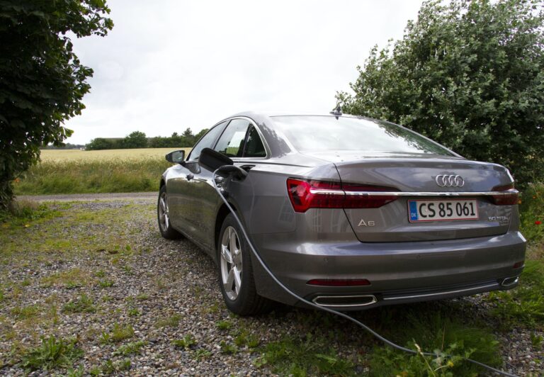 Farvel til fossilbilen? Audi A6 fungerer faktisk som plugin-hybrid!