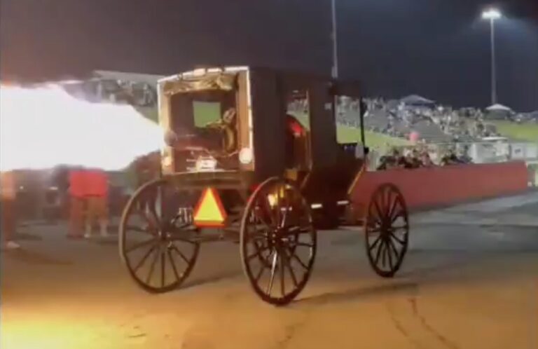 Amish-vogn med jetmotor