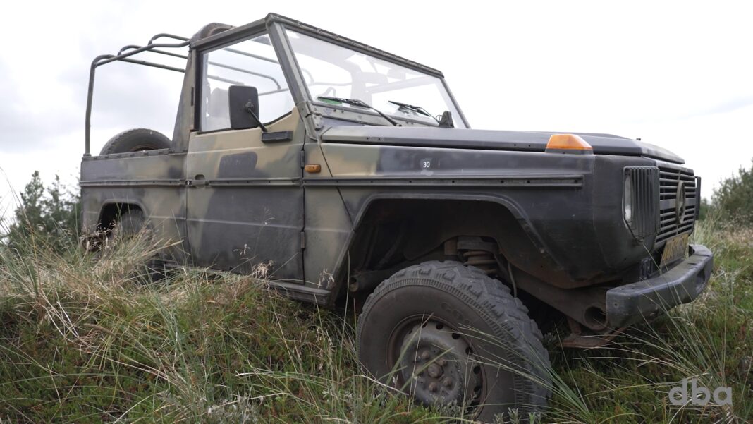 Emils Geländewagen kan køre off road, så det batter. Den kører forrest i tilfælde af krig, og nu kan den blive din, skriver DBA Guide