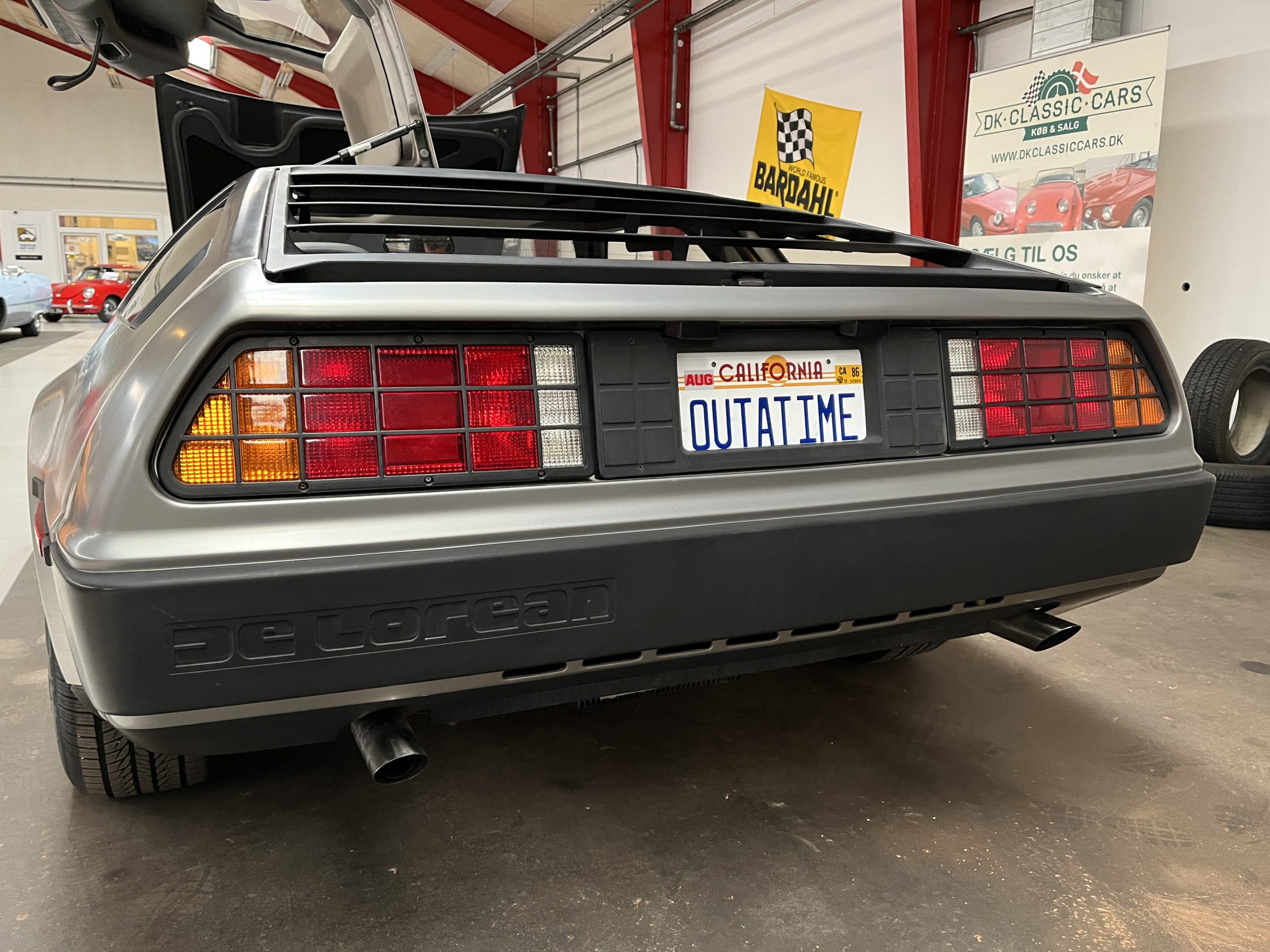 DeLorean til salg i DK