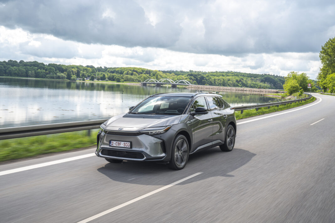 Her er Toyotas undskyldninger - derfor har elbil så dårlig rækkevidde