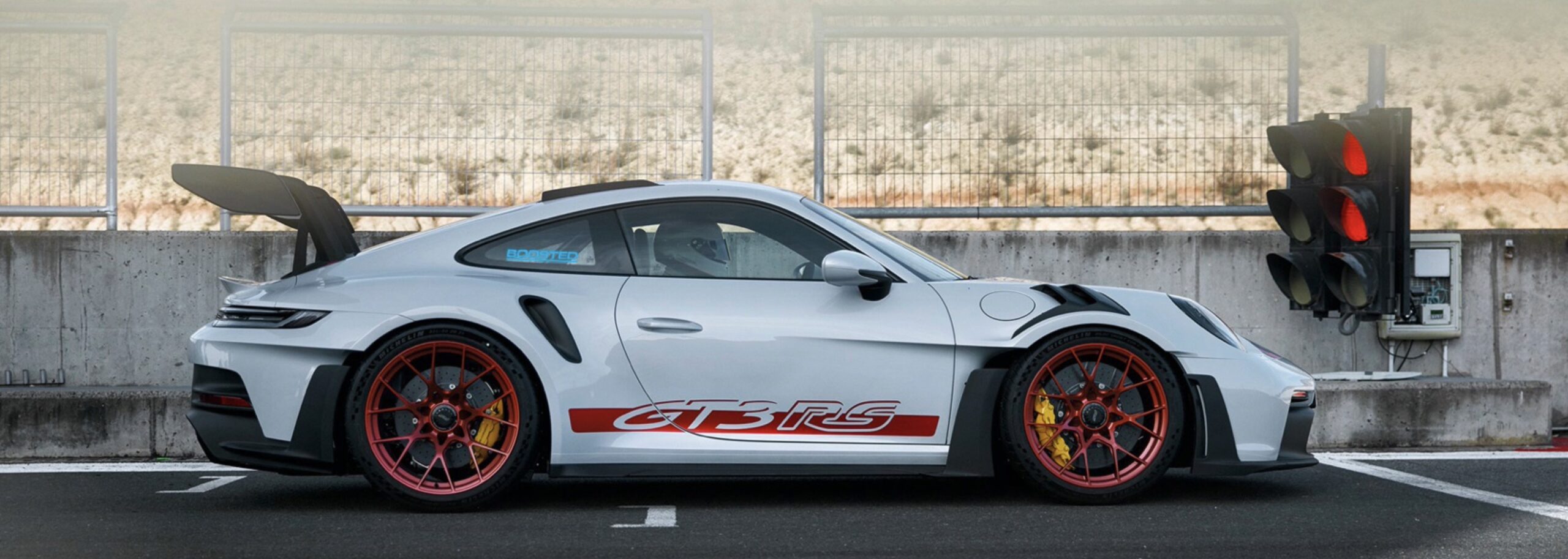 Hvem er Boosted Magazine? Danmarks største bilmedie - Boosted.dk