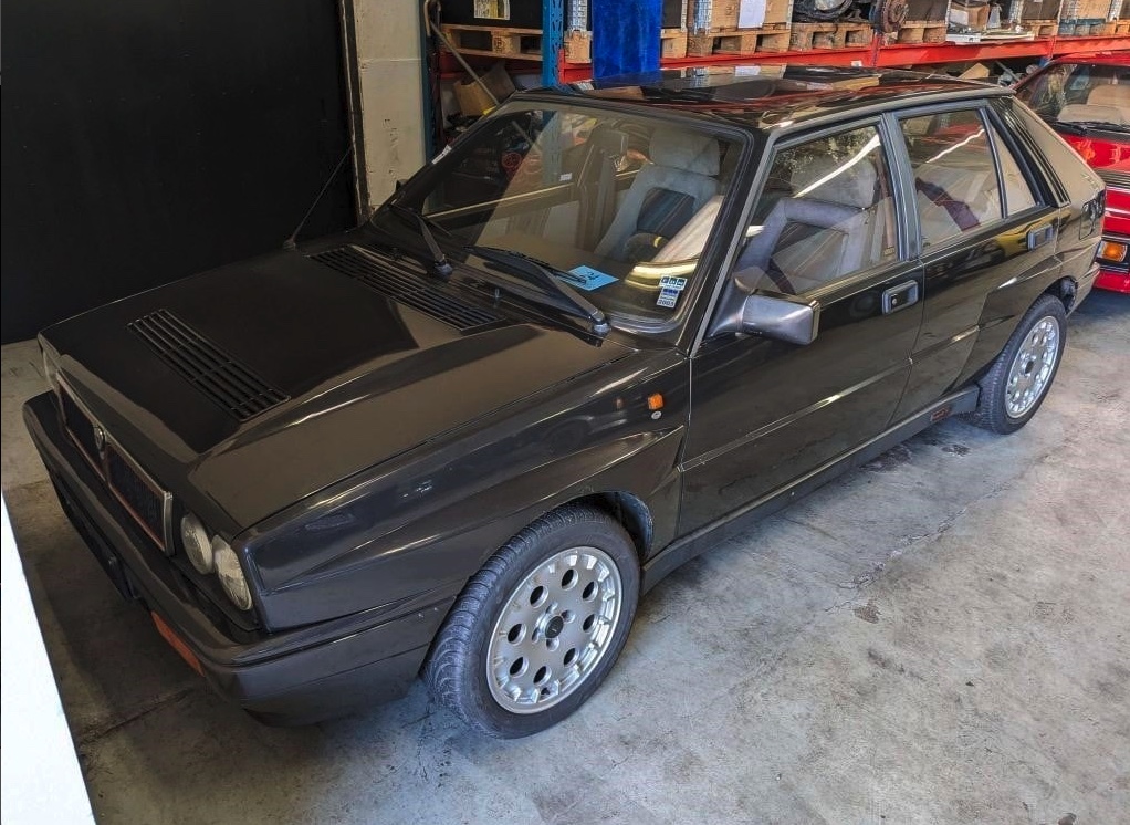 SE BILLEDERNE: Fynsk familie vil af med hemmelig bilsamling SE BILLEDERNE: Fynsk familie vil af med hemmelig bilsamling