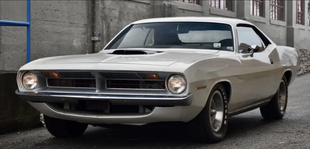 Stellantis genopliver modelnavn fra dødt bilmærke