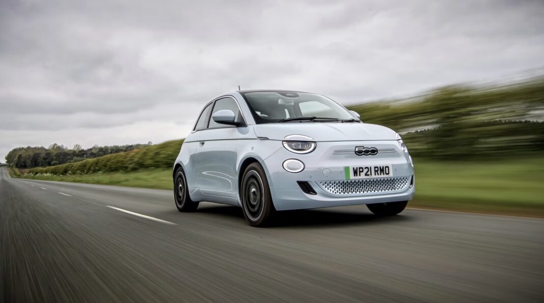 Fiats elbiler sælger så dårligt at de bygges om til hybrider