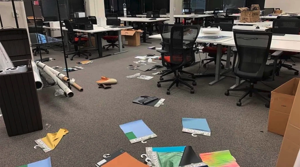 Bilmærket Fisker efterlod hovedkvarter i totalt kaos Bilmærket Fisker efterlod hovedkvarter i totalt kaos