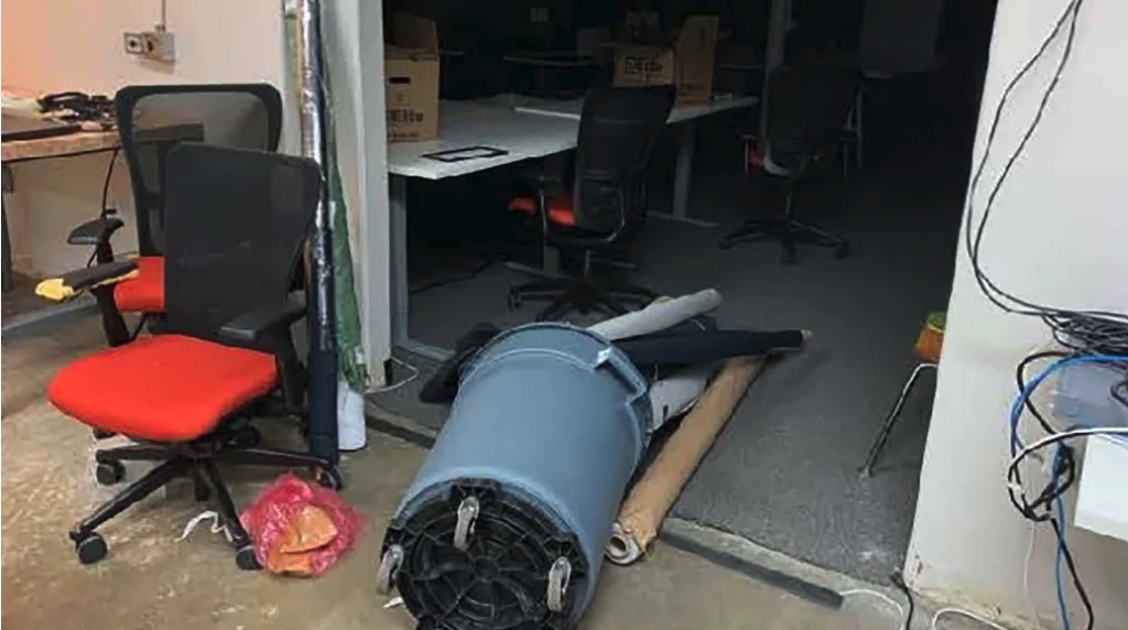 Bilmærket Fisker efterlod hovedkvarter i totalt kaos Bilmærket Fisker efterlod hovedkvarter i totalt kaos