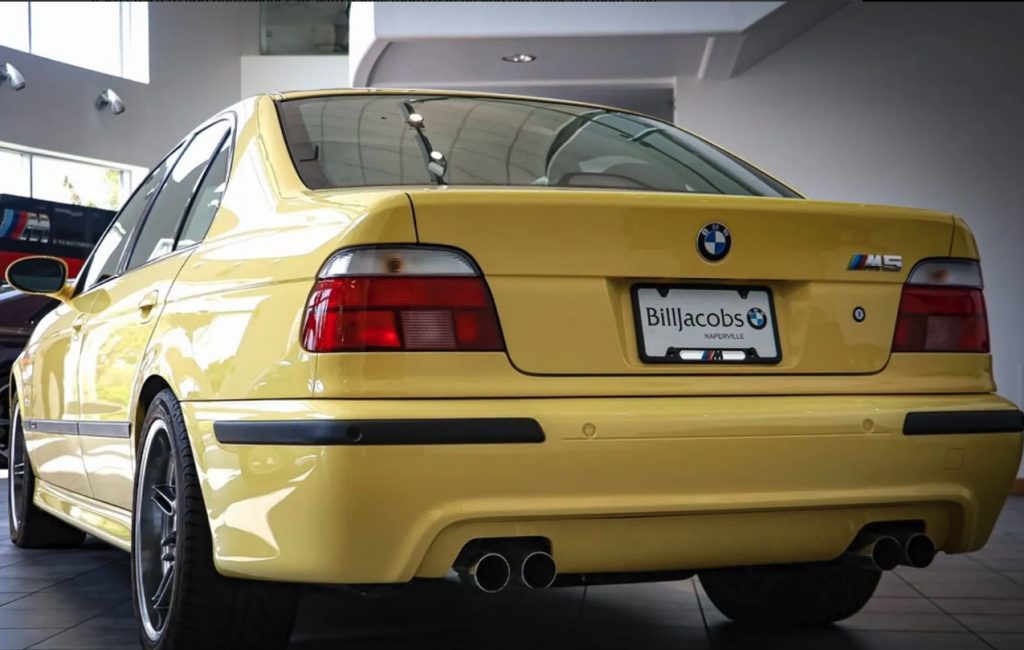 Er det her E39 M5'eren med verdens laveste kilometertal? Er det her E39 M5'eren med verdens laveste kilometertal?