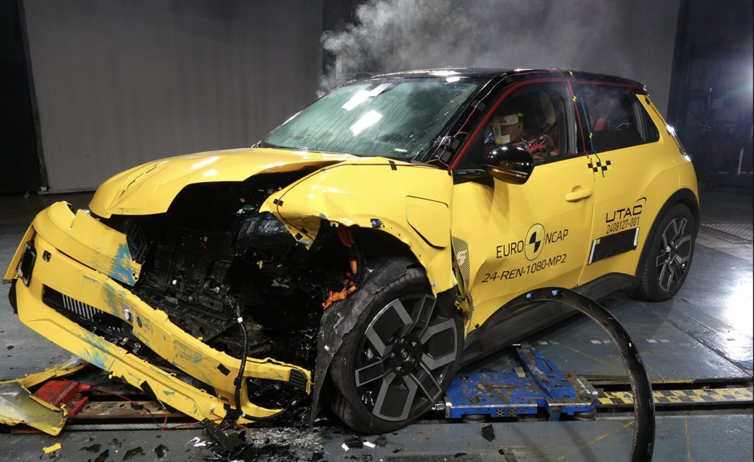 Renault 5 er en skuffelse i crashtest siger FDM