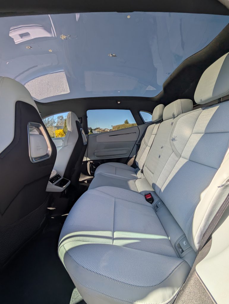 Polestar 4-anmeldelse: Flot forsøg der snubler i fejl Polestar 4-anmeldelse: Det halter ALT for meget