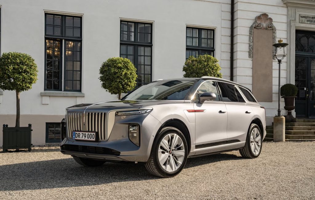 Hongqi SUV overrasker med topkarakter: Sikkerheden er i top Hongqi SUV overrasker med topkarakter: Sikkerheden er i top