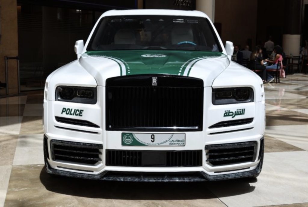 Nu kører politiet i Dubai Rolls-Royce fra Mansory Nu kører politiet i Dubai Rolls-Royce fra Mansory