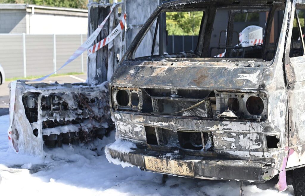 Volkswagen brænder tankstation ned på 5 minutter Automatisk kladde