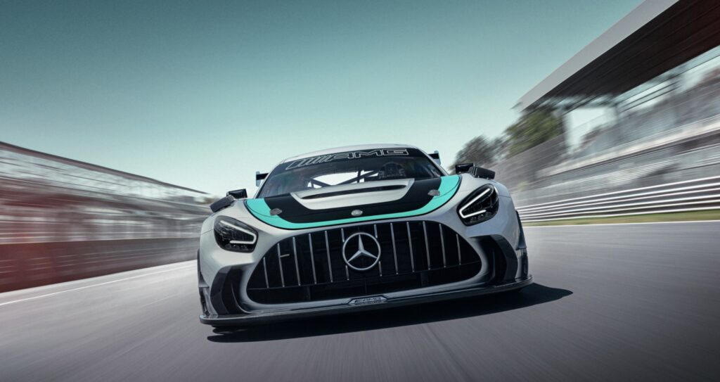 Ny Mercedes-V8 yder 830 hk helt uden elektrisk hjælp Ny Mercedes-V8 yder 830 hk helt uden elektrisk hjælp