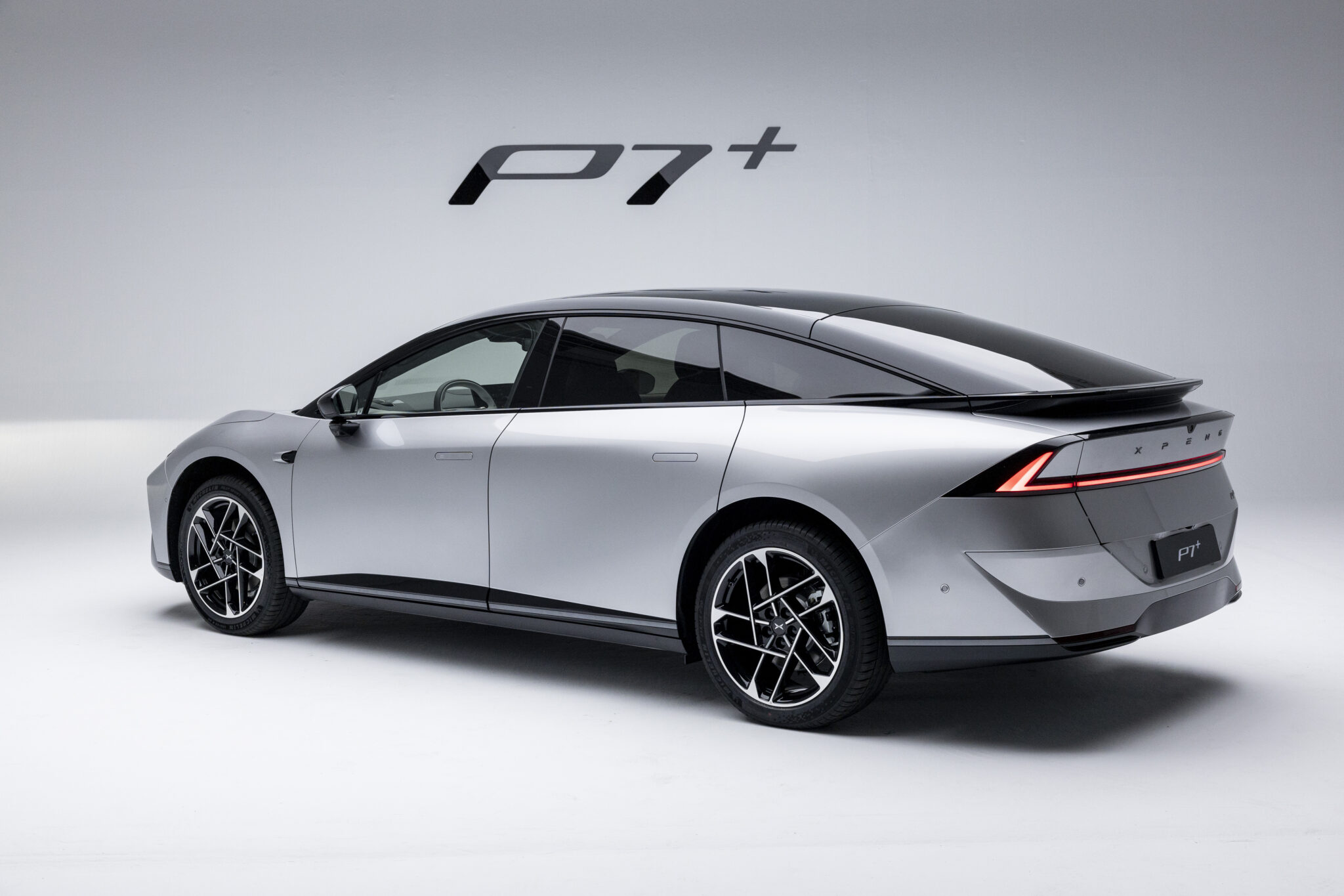 XPENG P7+ er landet i Danmark – se priser, billeder og specifikationer