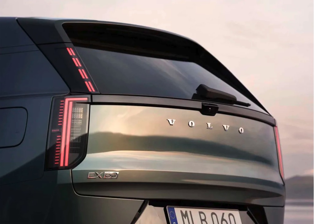 Medie lækker første billeder af Volvo EX60 før tid