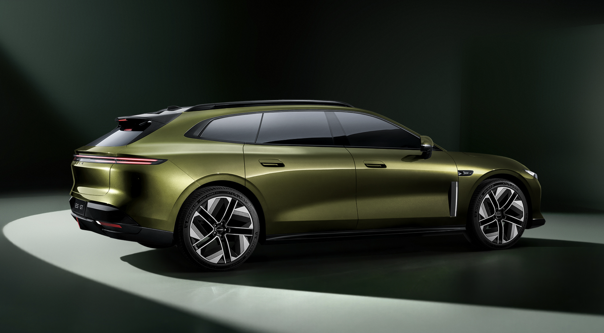 Ny Kina-stationcar med 540 hestekræfter rammer Europa - men også Danmark?