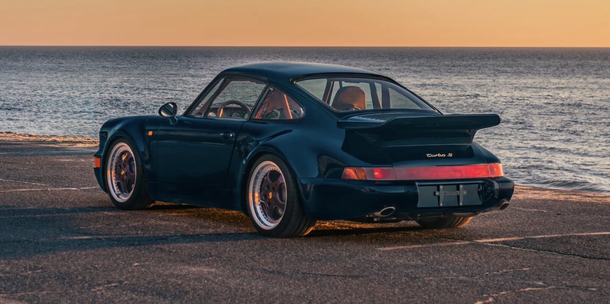 Gammel Porsche 911 sælges på rekord-auktion for knap 16 millioner kroner