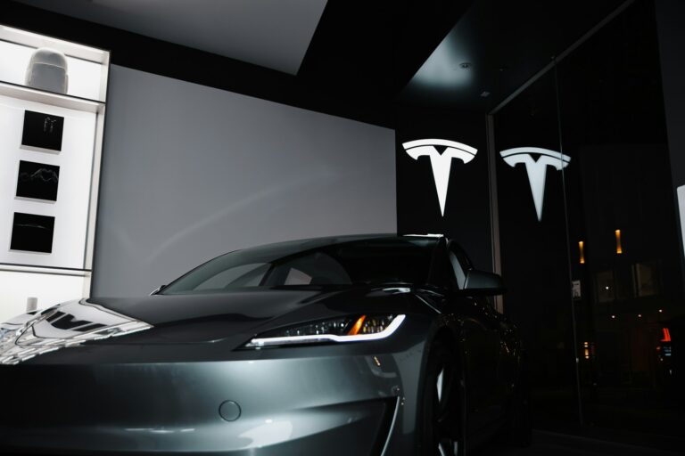 Tesla har brudt en 13 måneder lang nedtur