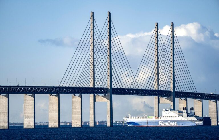 Øresundsbroen er forældet – Danmark skal have ny vej til Sverige