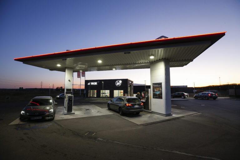 Benzinprisen er nu den højeste siden juni 2025