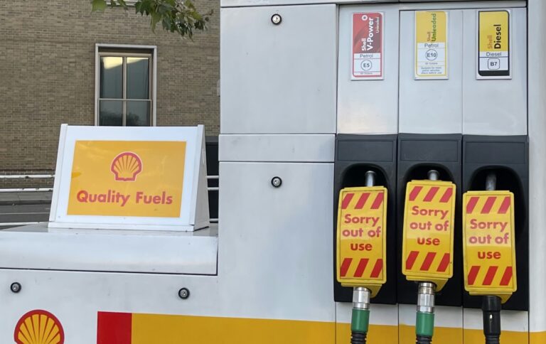 Tyskland er først med ny benzin – dårligt for flere biler