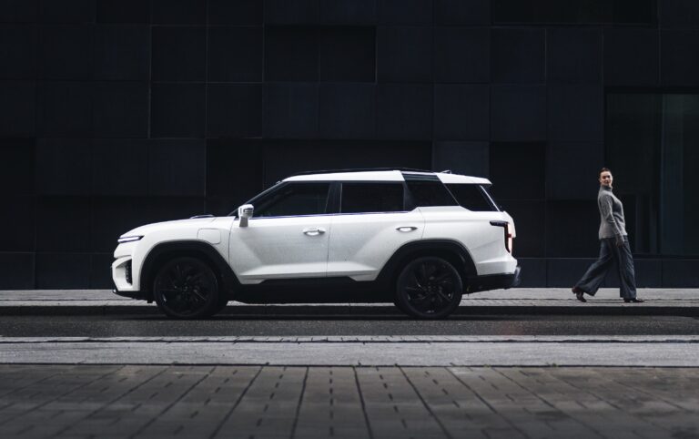 Ukendt bilmærke lokker med over 500 km rækkevidde og 1 million km garanti