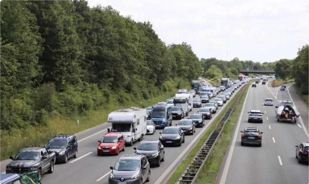 Disse bilister kører 4 milliarder kilometer med 32 km/t
