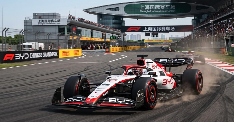 Det kinesiske bilmærke BYD vil købe Formel 1-hold