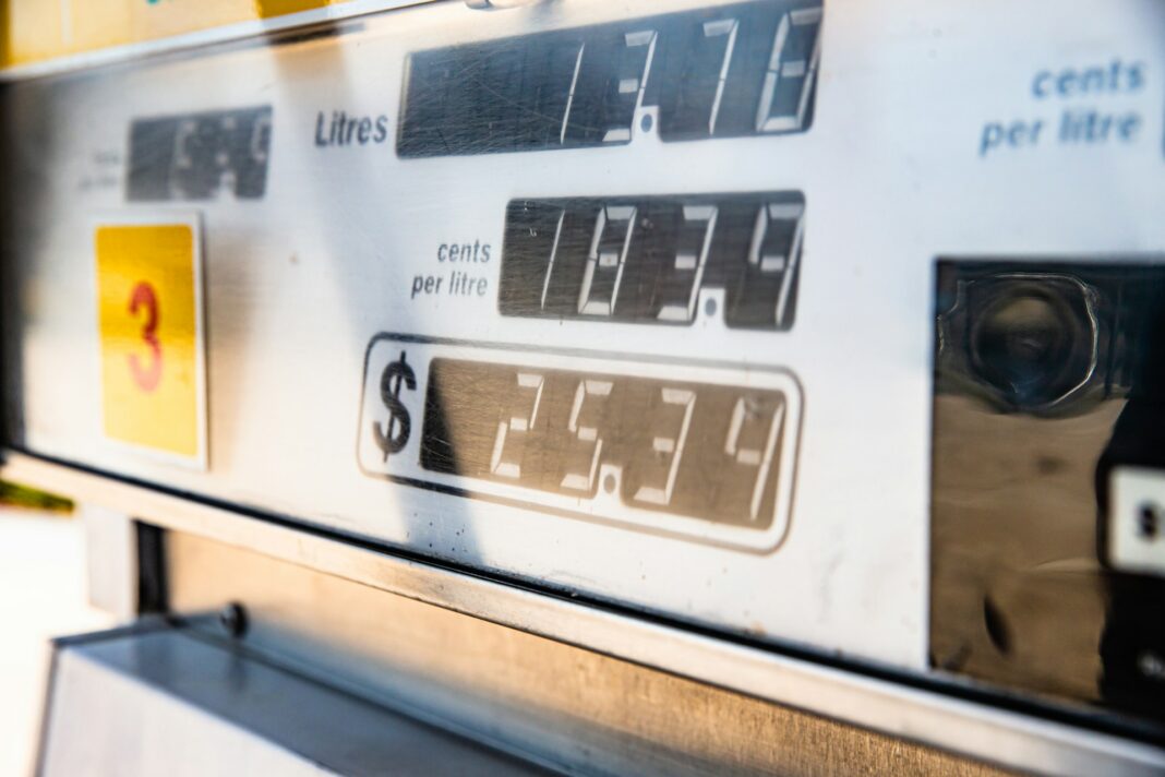 Australien overvejer grænse - ingen må tanke for over 180 kr.