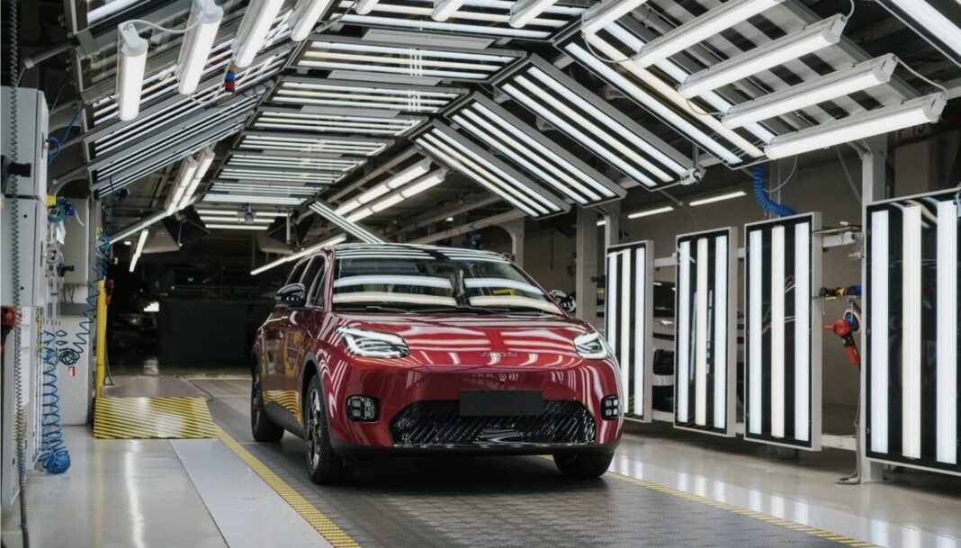 Endu et statsejet kinamærke bygger nu biler i Europa