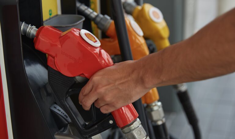 Myndighed vil droppe AdBlue – for mange fejl rammer dieselbiler