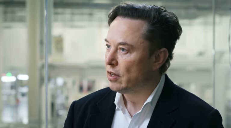 Tesla-salg stiger 96 procent i Danmark – men Skoda stikker af